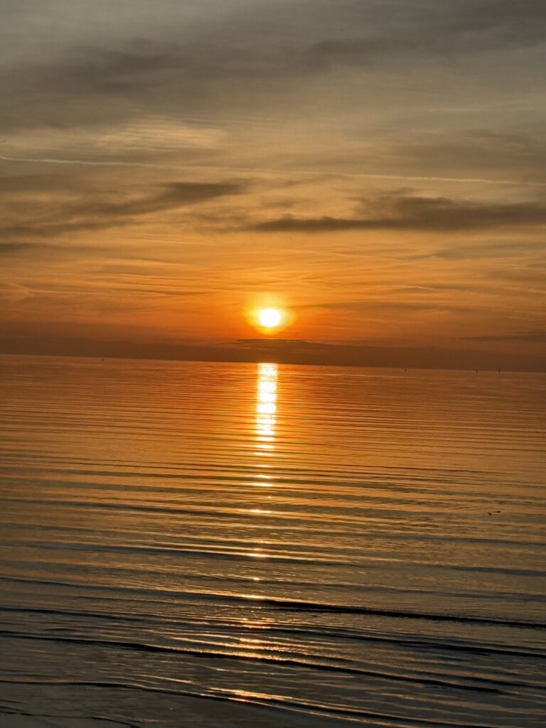 Sunset IJsselmeer strand Workum zonsondergang